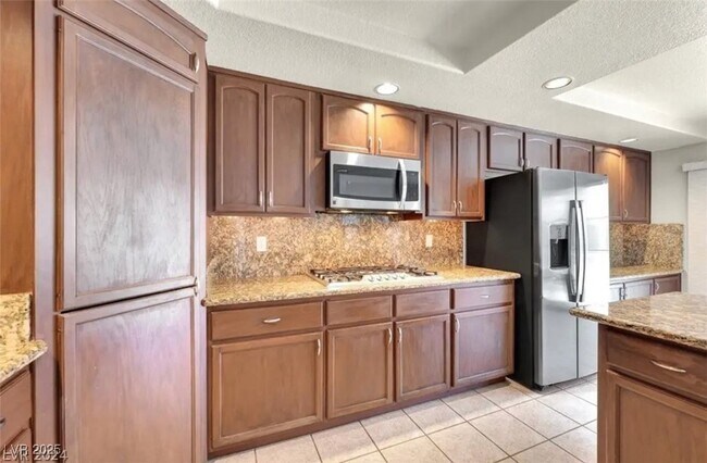 Building Photo - 32 Myrtle Beach Dr