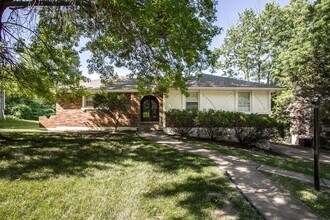 Building Photo - 8435 E 56th Terrace