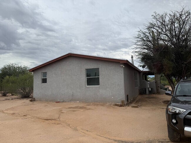 Building Photo - 6575 N Pelto Path