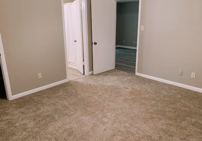 Building Photo - 1809 Windover Pl SW