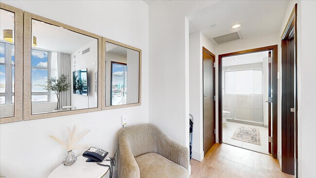 Building Photo - 777 N Ocean Dr