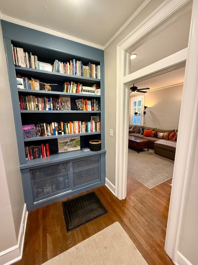 Building Photo - 1253 Magnolia Curve