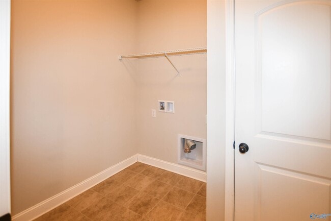 Building Photo - 173 Grey Fawn Trail