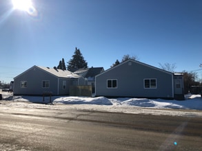 Building Photo - 604 5th St SW