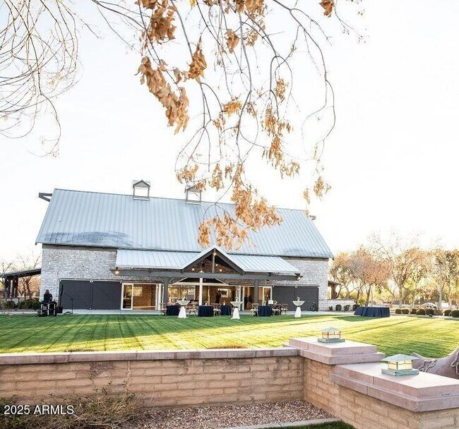 Building Photo - 4138 E Thunderheart Trail