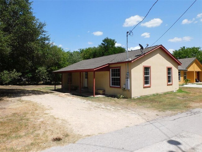 Primary Photo - 1320 Green St