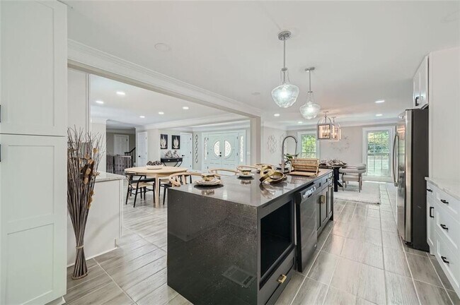 Building Photo - 7575 Ball Mill Rd NE