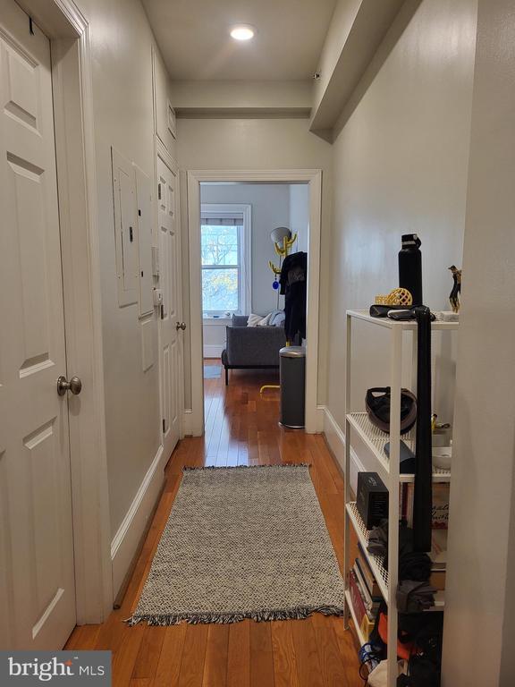 Building Photo - 1955 Locust St