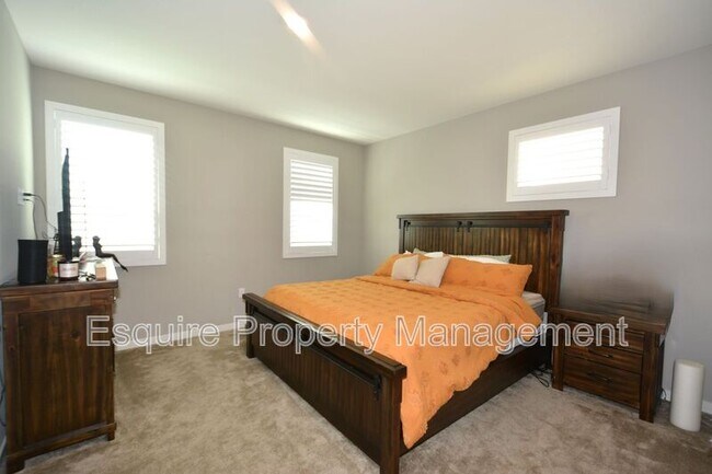 Building Photo - 643 Winchester Dr