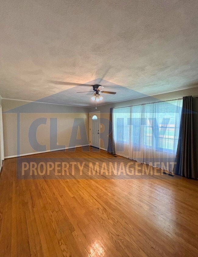 Building Photo - 3 bedroom ranch-style home in Downtown Cle...