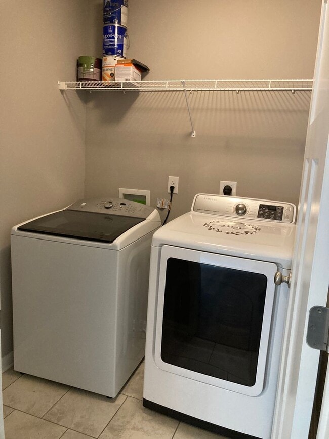 Building Photo - New & Improved Price!