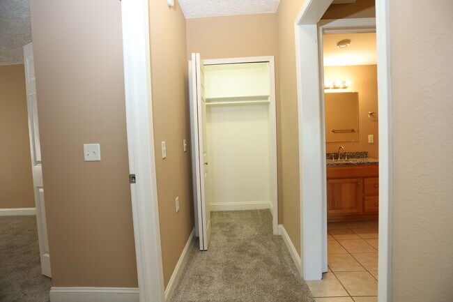 Hallway - 3738 Riverbed Lane Southeast