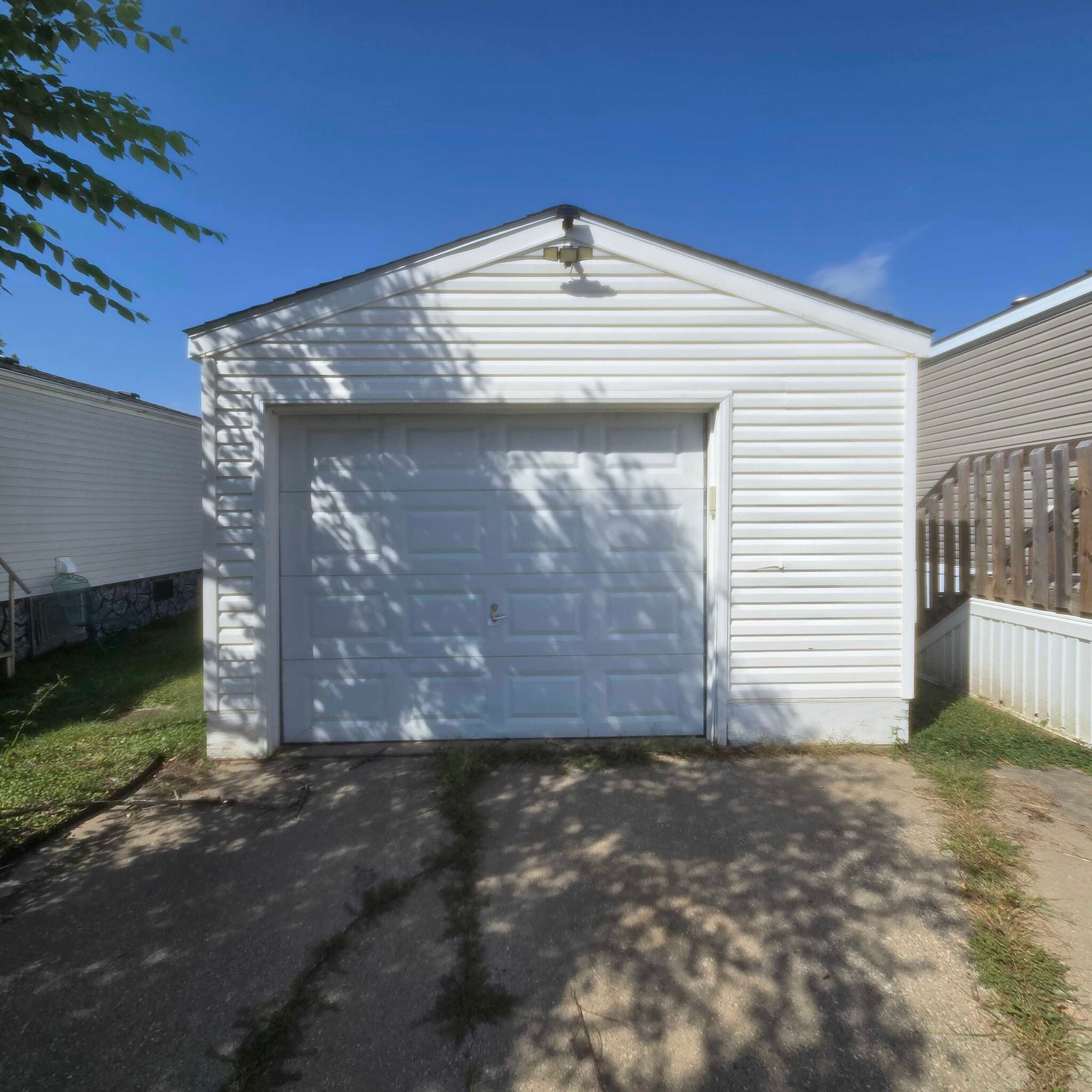 Building Photo - 318 Autumn Park Dr
