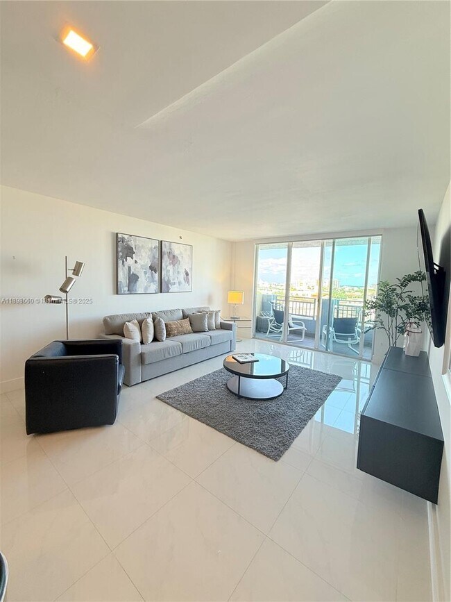 Building Photo - 90 Alton Rd