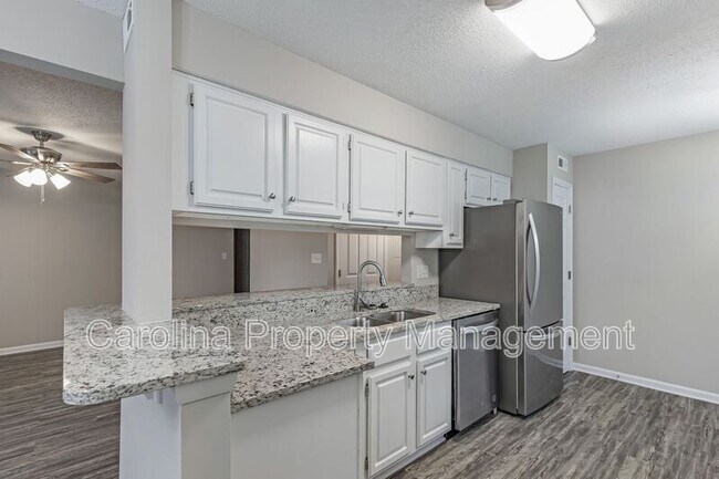 Building Photo - 5867 Harris Grove Ln