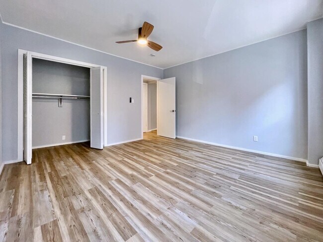 Building Photo - 259 3rd St