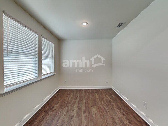Building Photo - 618 Alcovy Walk Dr