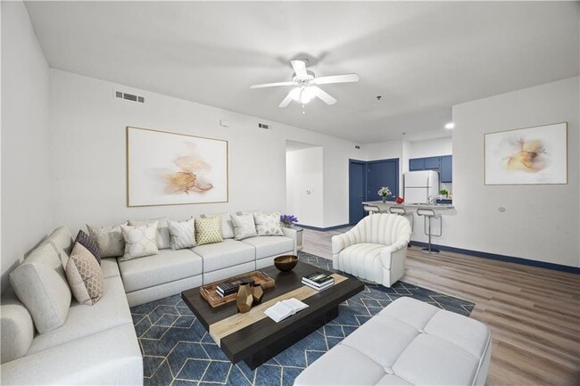 Building Photo - 2619 N Quality Ln