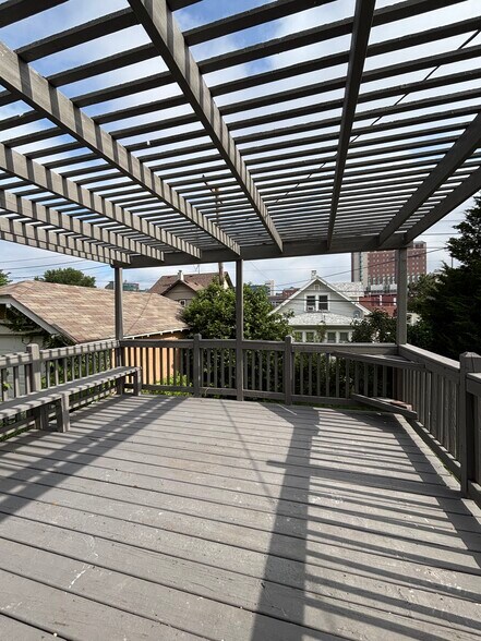 Deck - 4312 Marcy St