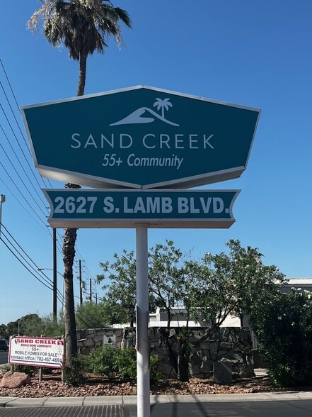 Building Photo - 2627 S Lamb Blvd