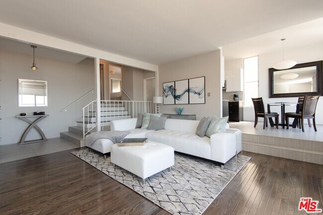 Building Photo - 18065 Coastline Dr