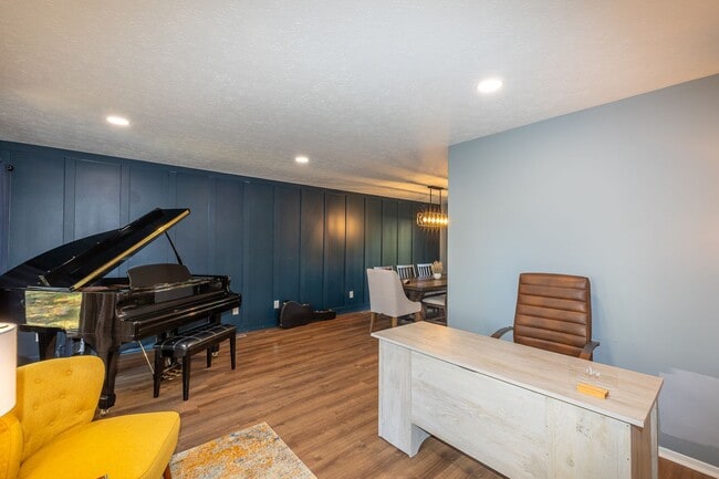 Building Photo - Gorgeous home for rent in very desirable M...