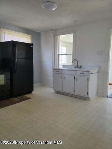 Building Photo - 1007 Line St