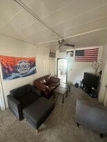 Building Photo - 915 La Crosse St