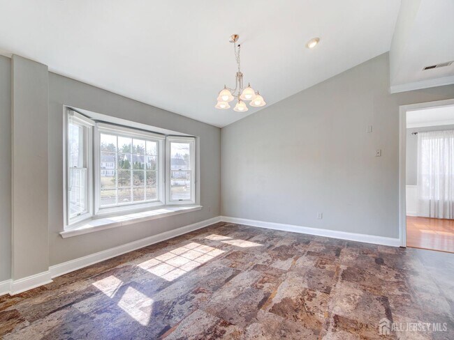 Building Photo - 8 Mulberry Ct