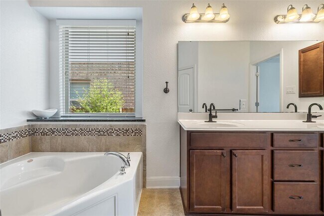 Building Photo - 5617 Rio Chama Cove