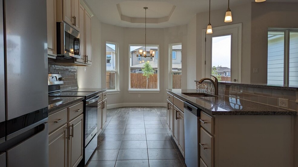 Building Photo - 6931 Comanche Cougar