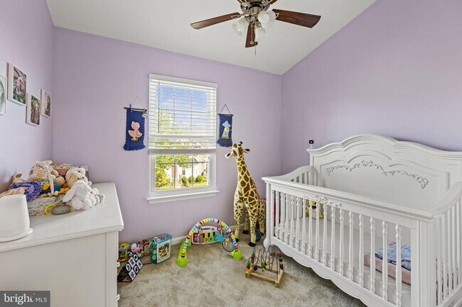 Building Photo - This beautiful 3-bedroom townhome is nestl...