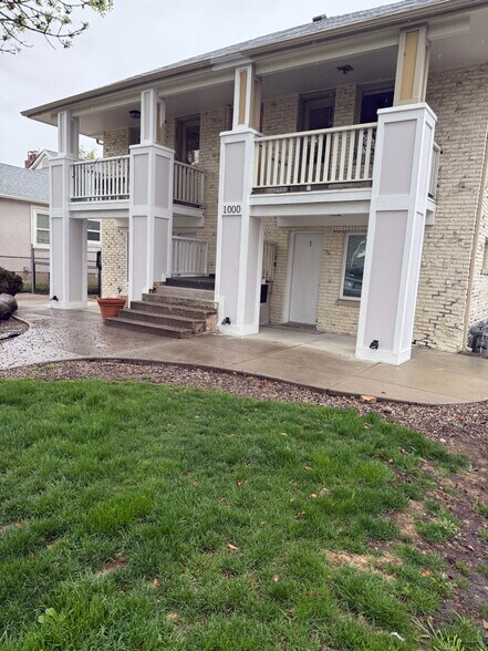 Front Entry - 1000 S Denver St