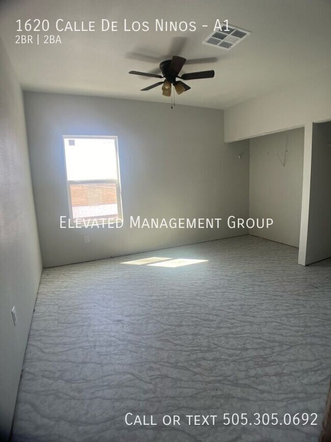 Building Photo - 1620 Calle de los Ninos Ave