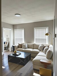 Building Photo - 1185 W 8th St