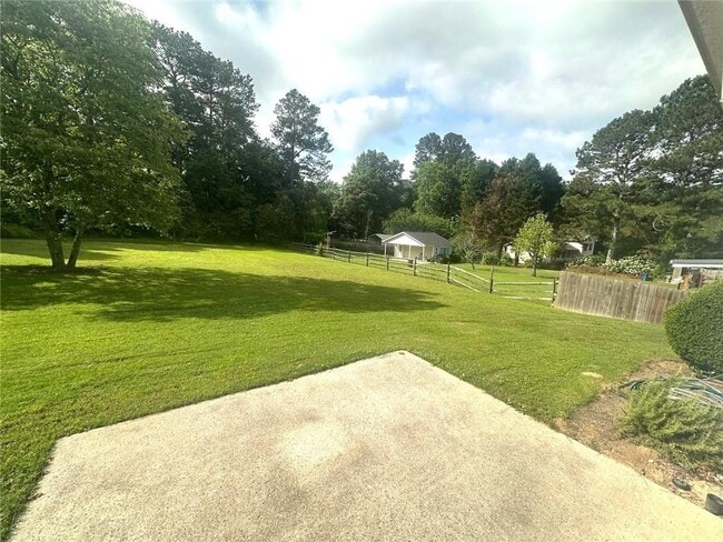 Building Photo - 2743 Sam Calvin Dr
