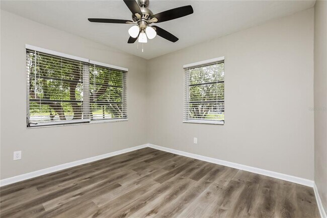 Building Photo - 1380 Gainesville Dr