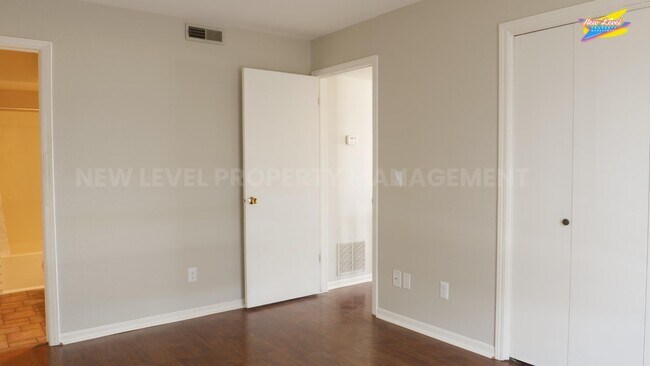 Building Photo - 1717 S Cypress St