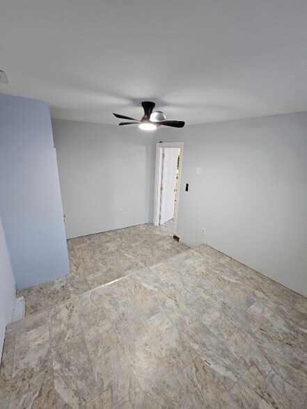 Building Photo - 1609 Spratley St
