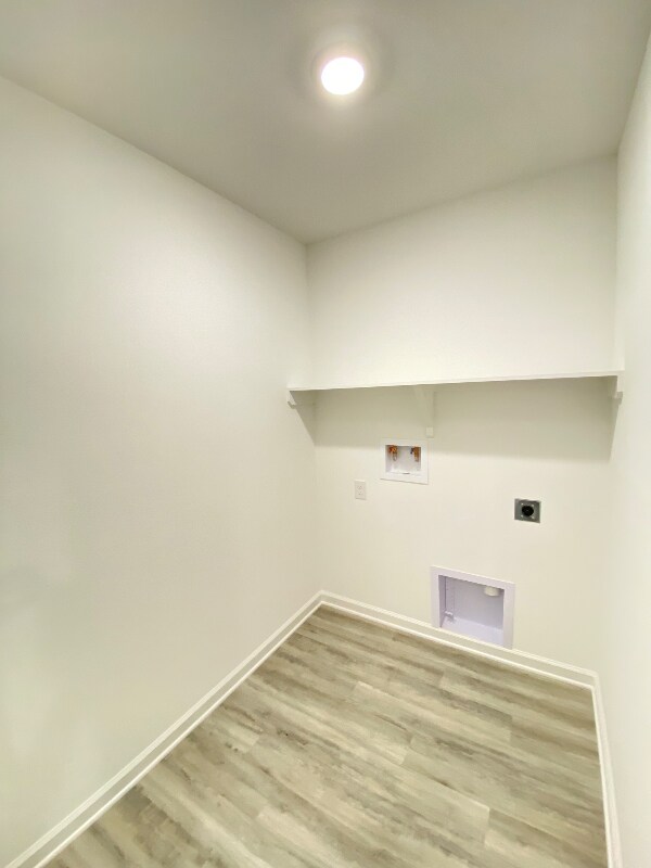 Building Photo - 16213 Loussier Dr