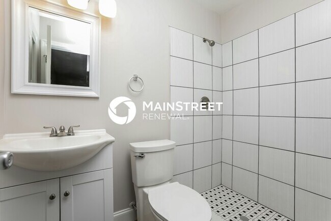 Building Photo - 3 Bedroom Pet-Friendly Home in Mount Dora, FL with Main Street Renewal