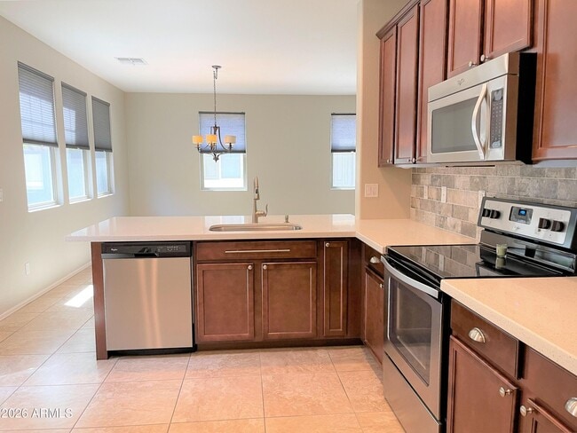 Building Photo - 441 N Ranger Trail