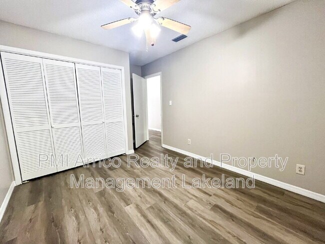 Building Photo - 6576 Sweetbriar Ln