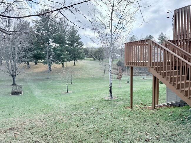 Building Photo - 5 Bed 3 Bath House in Waverly, IA