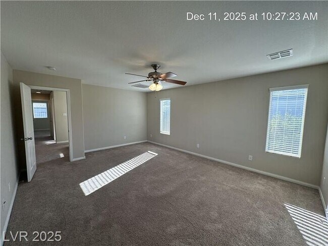 Building Photo - WONDERFUL 2-STORY HOME IN THE SW!