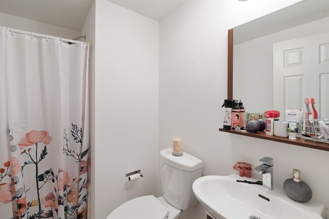 Primary Photo - 1628 Willington St