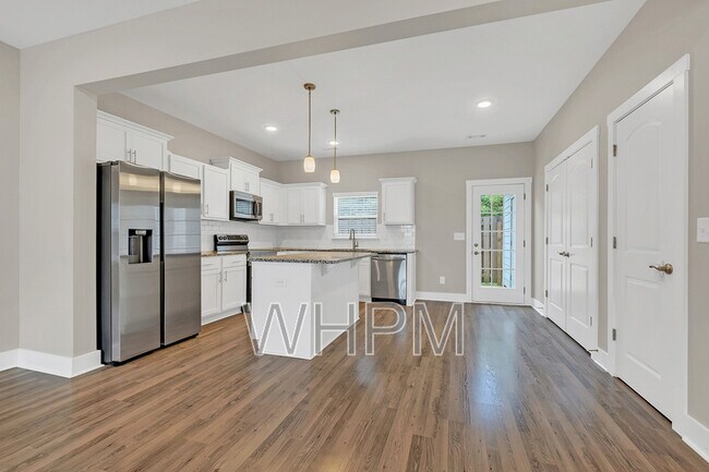 Building Photo - 127 Dry Creek Commons Dr