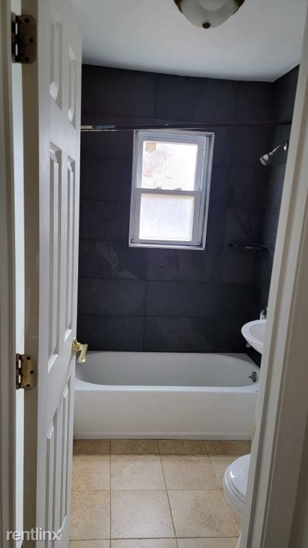 Building Photo - 1 br, 1 bath Condo - 55 Gill Lane 5 Unit 5