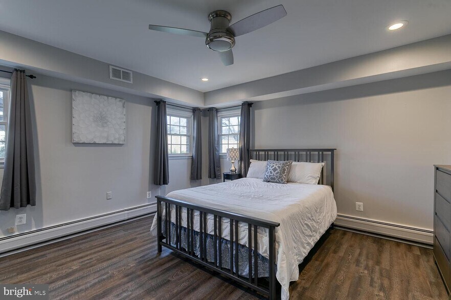 Building Photo - 1206 Riggs Ct