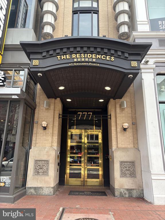 Building Photo - 777 7th St NW